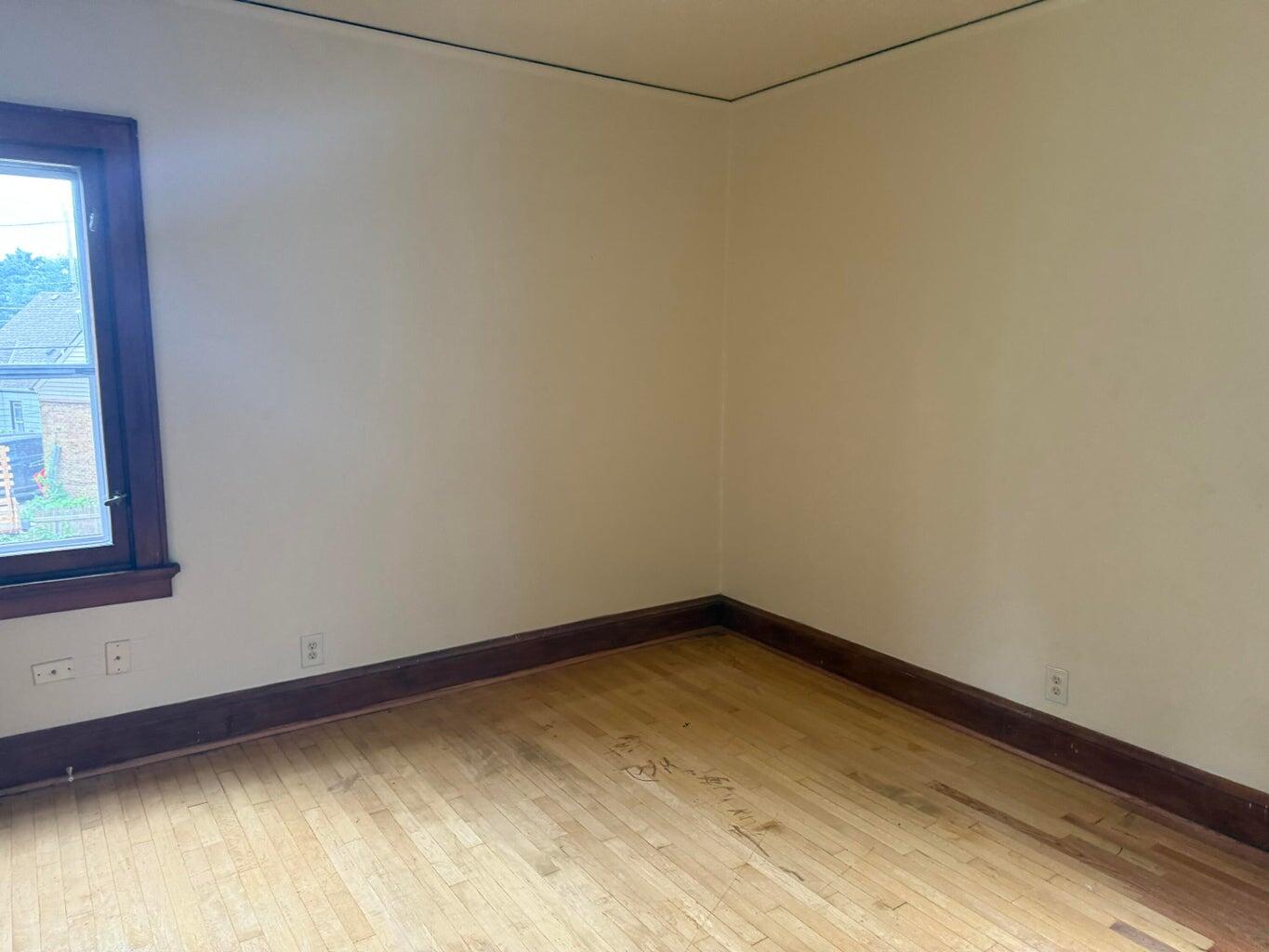 4049 North Elmhurst Road, Unit 4051 Milwaukee, WI 53216 - Photo 8 of 17 9