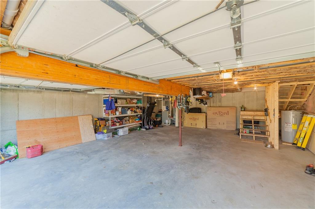 190 River Road Edgecomb, ME 04556 - Photo 26 of 27 2-car garage