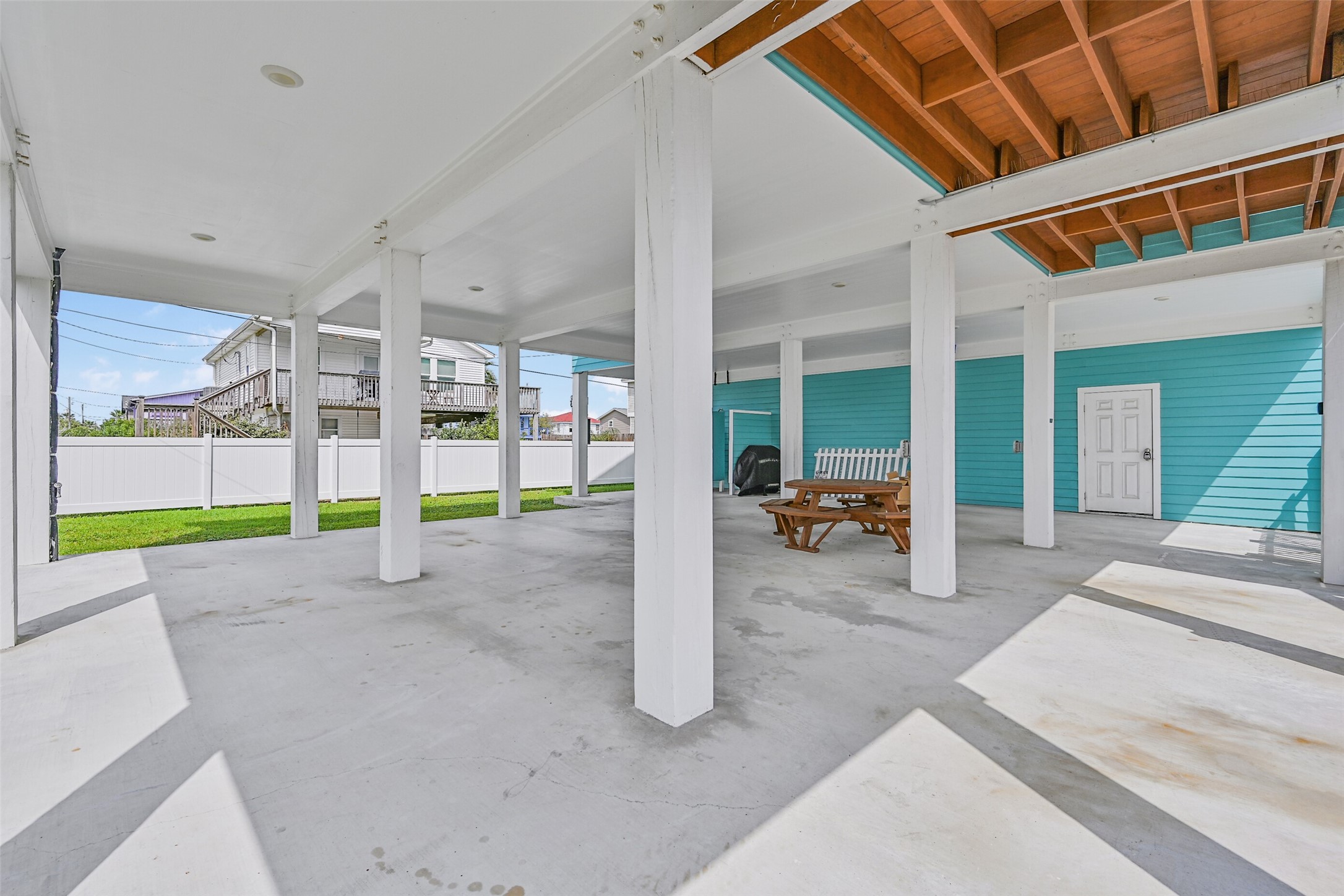 16630 Jean Lafitte Road Galveston, TX 77554 - Photo 43 of 49