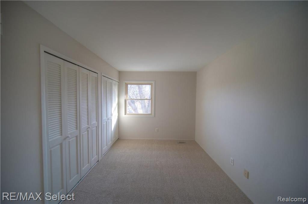 6304 Yorkshire North Riding Road Flint, MI 48532 - Photo 26 of 32 Gallery Image 26