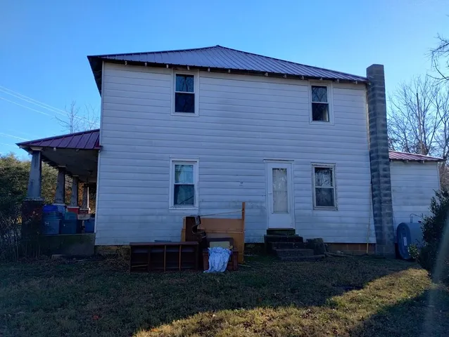 a view of a house with a small space
