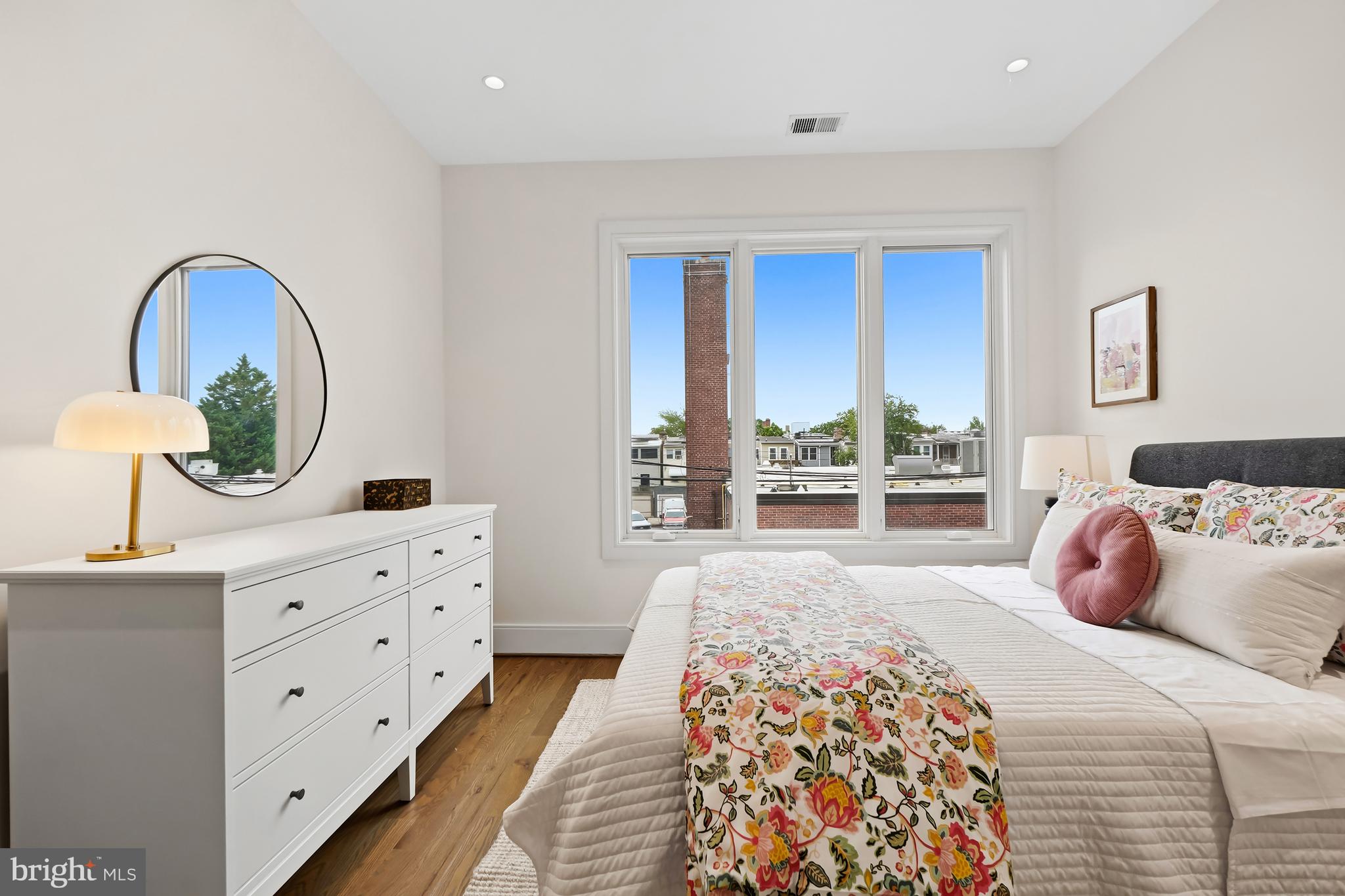 270 15th Street Southeast, Unit 202 Washington, DC 20003 - Photo 16 of 27