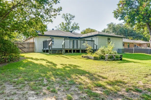 a house view with a garden space