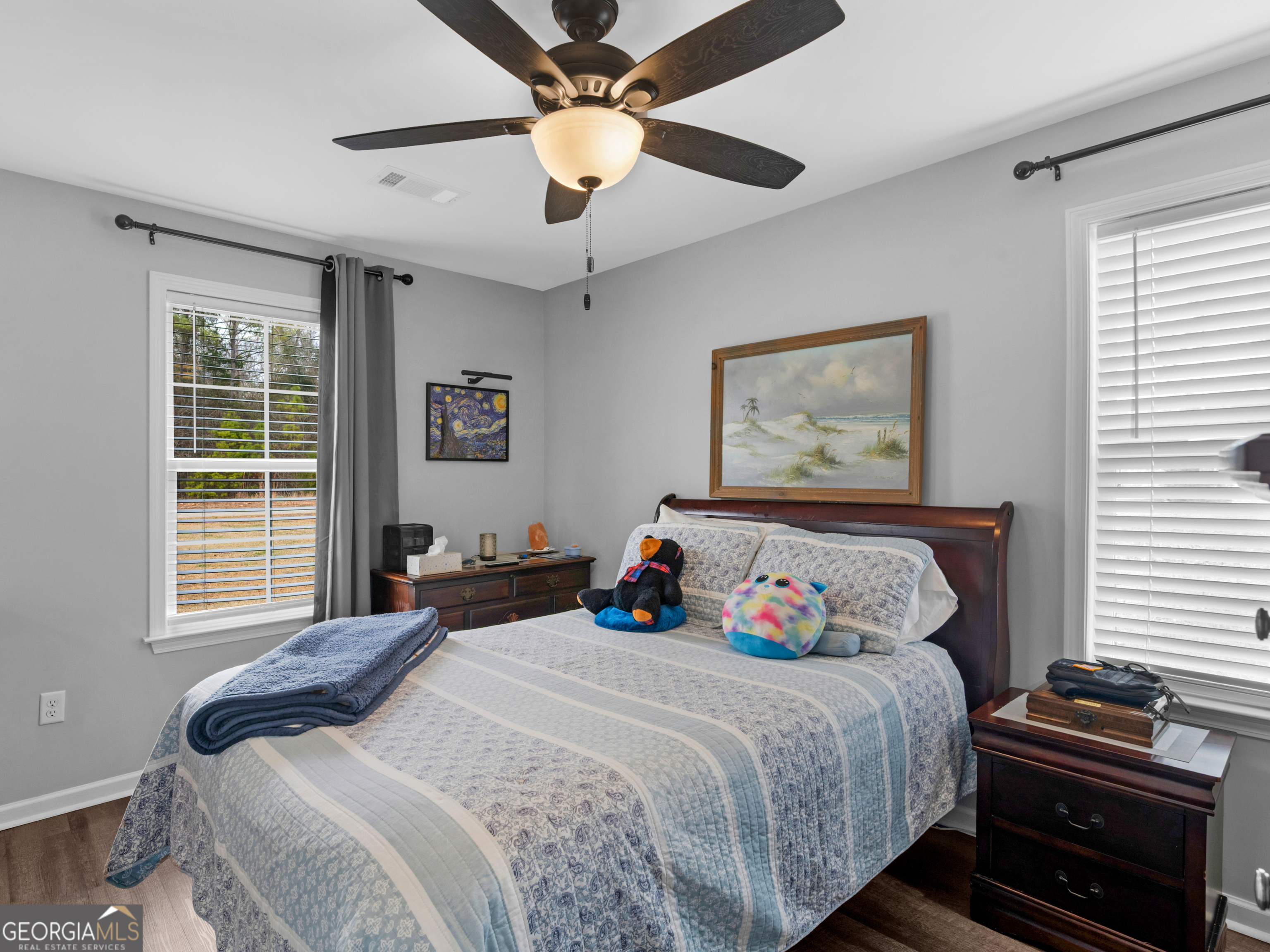 3524 Moss Island Court Albany, GA 31721 - Photo 10 of 25 a bedroom with a bed and a window