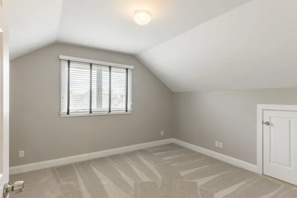 $2,345 | 515 East 18th Street, Chattanooga, TN 37408