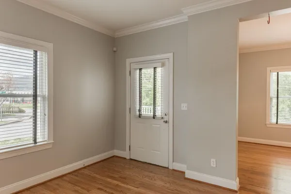 $2,345 | 515 East 18th Street, Chattanooga, TN 37408