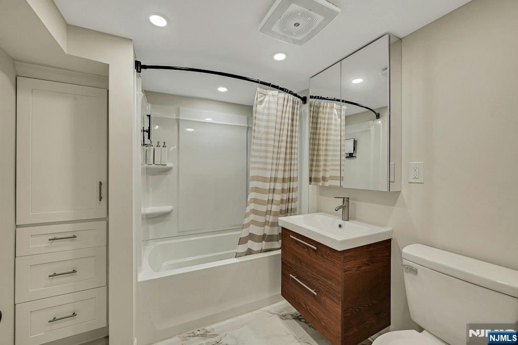 38-59 Taylor Road Fair Lawn, NJ 07410 - Photo 19 of 22 Gallery Image 19