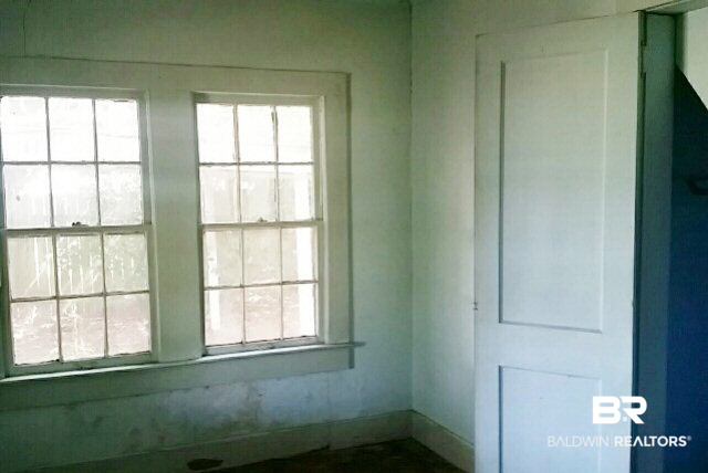 605 South Presley Street Atmore, AL 36502 - Photo 13 of 16