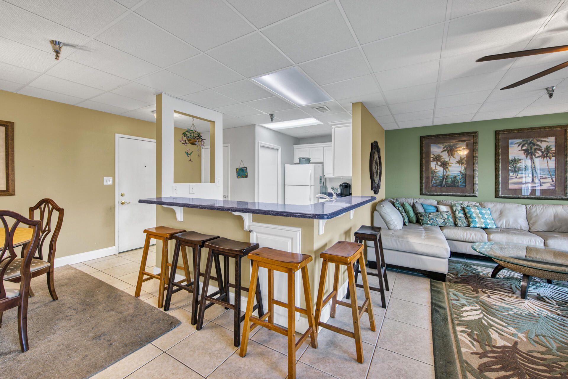 197 Durango Road, Unit 2B Destin, FL 32541 - Photo 6 of 30 Sit up bar