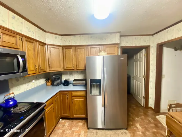 $190,000 | 100 Travis Drive, Crystal Springs, MS 39059