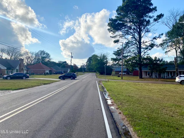 $190,000 | 100 Travis Drive, Crystal Springs, MS 39059