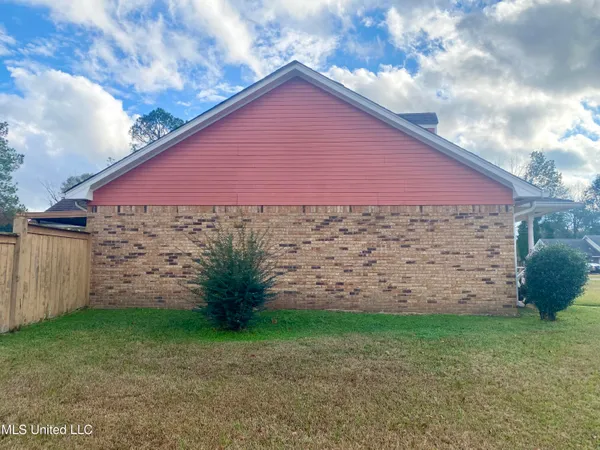 $190,000 | 100 Travis Drive, Crystal Springs, MS 39059