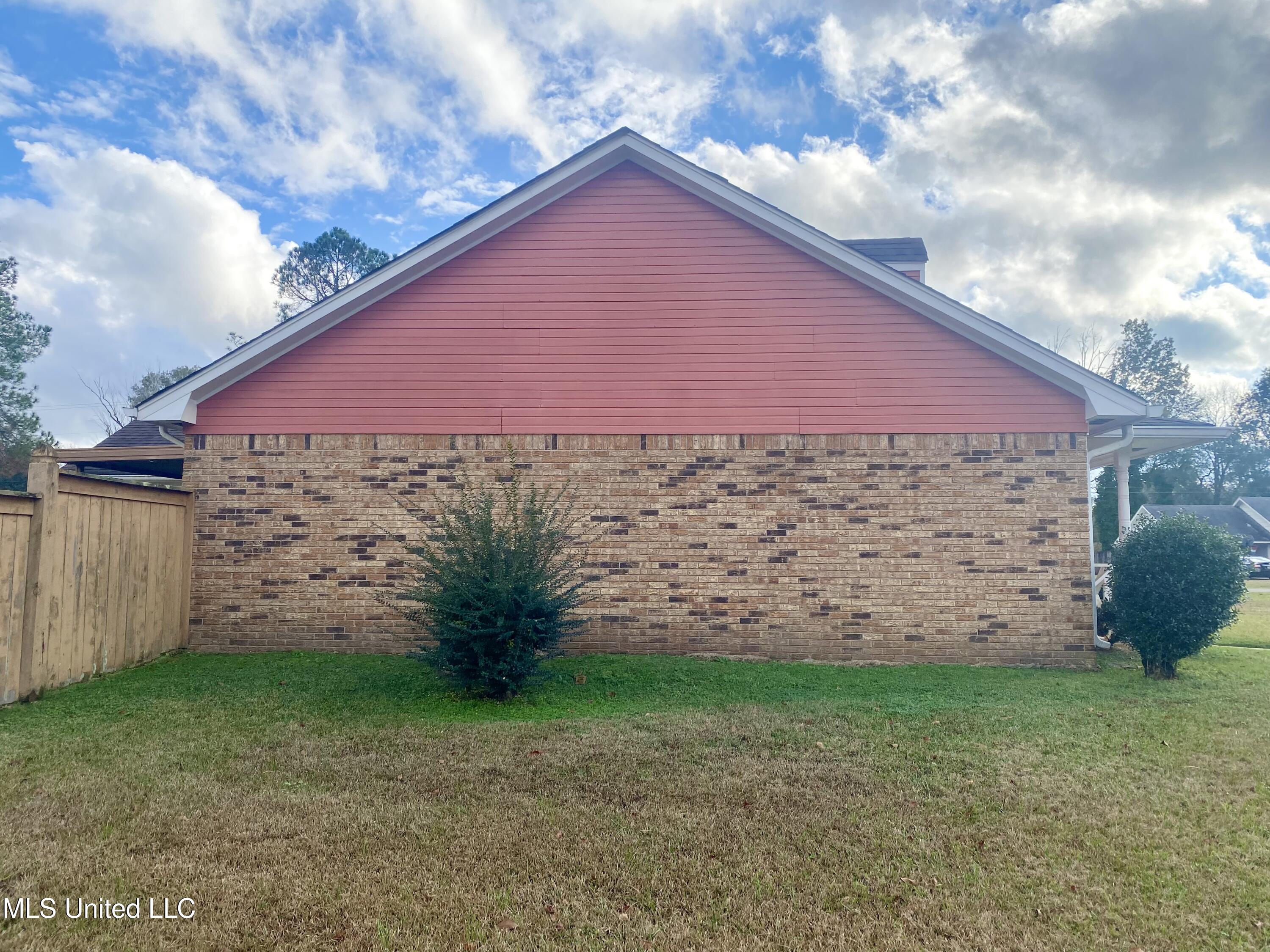 100 Travis Drive Crystal Springs, MS 39059 - Photo 5 of 48 IMG_4434