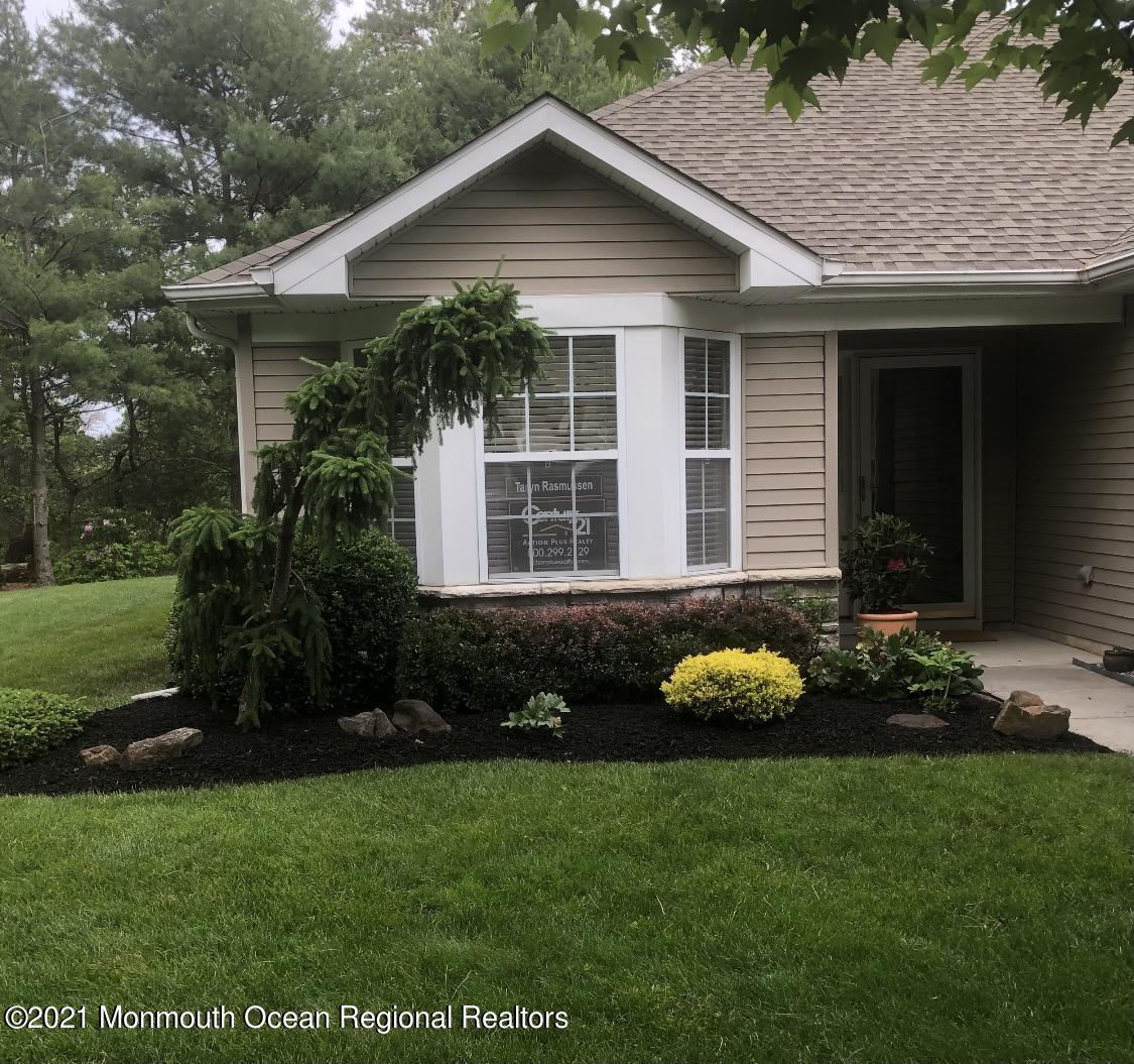 94 Clear Lake Road Whiting, NJ 08759 - Photo 2 of 21 0CCDA912-5C9C-4E30-A071-219FB2ED639F