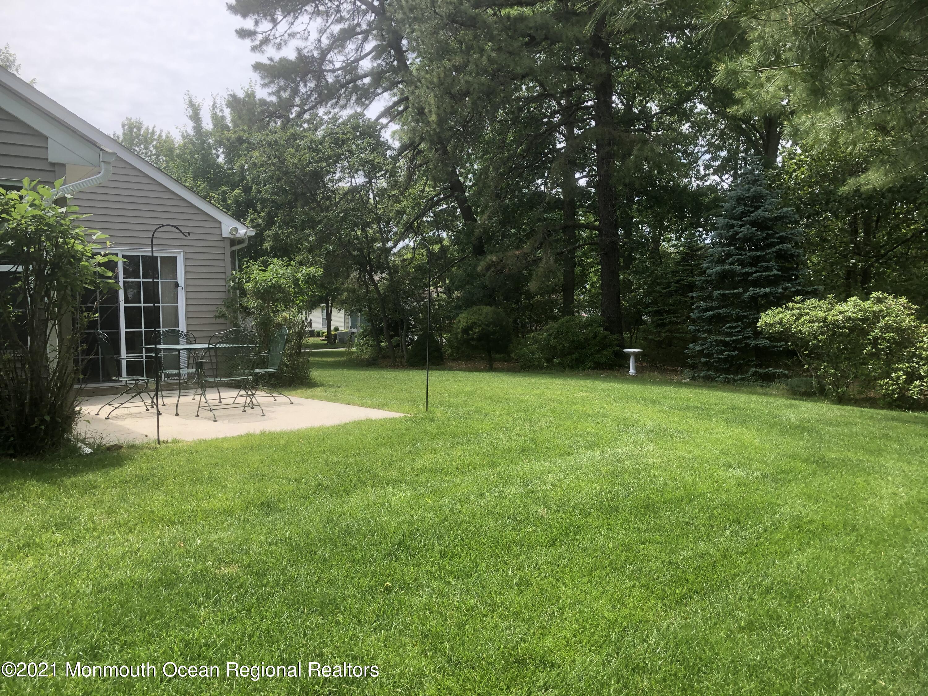 94 Clear Lake Road Whiting, NJ 08759 - Photo 6 of 21 A3836881-3332-4D63-A4AB-7E395A6378D5