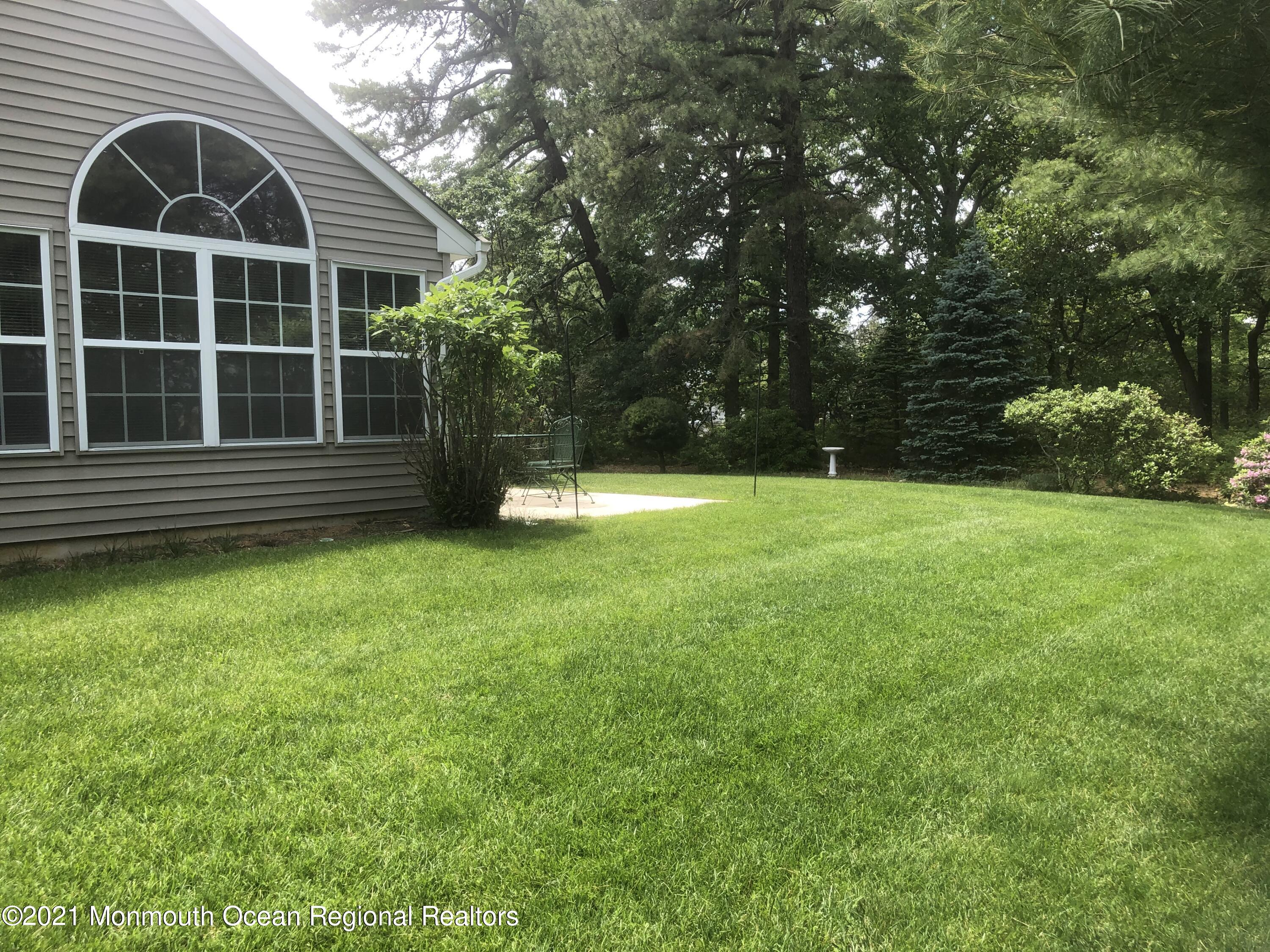94 Clear Lake Road Whiting, NJ 08759 - Photo 7 of 21 8D255F7E-4777-4E9C-BCE5-05DCEE7BA4F0
