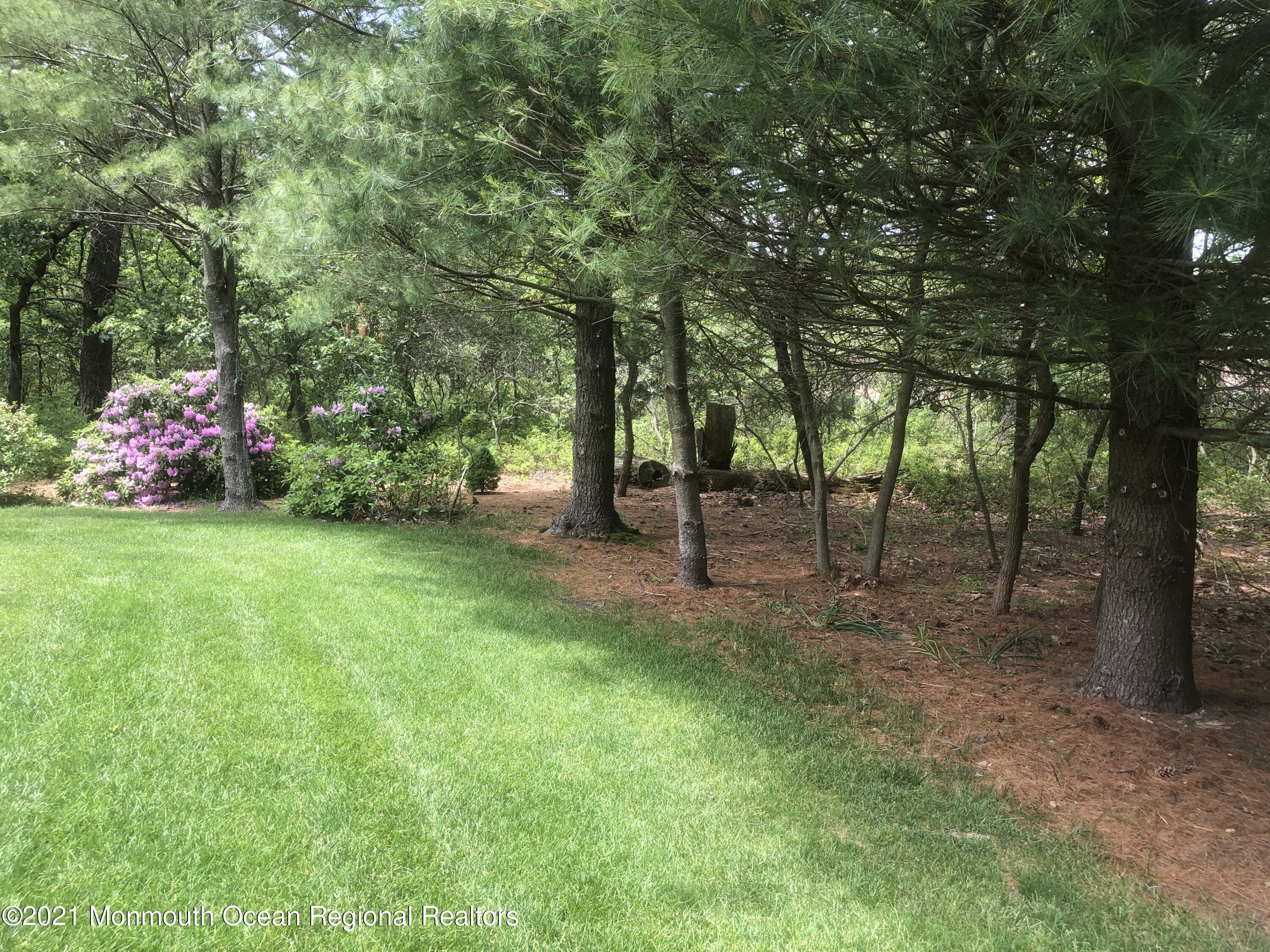 94 Clear Lake Road Whiting, NJ 08759 - Photo 8 of 21 A5E836DD-3F9D-470A-8AF8-73DA79E5A9FC