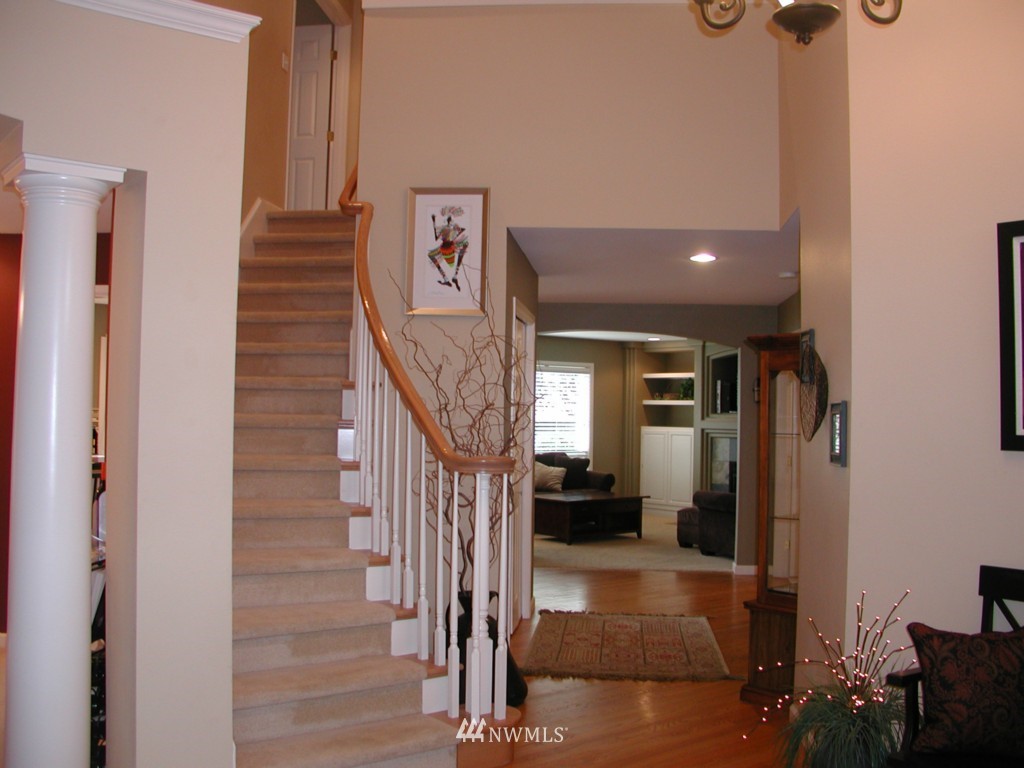 3920 209th Place Southeast Bothell, WA 98021 - Photo 3 of 25