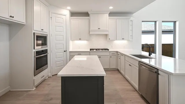 $549,900 | 315 Prickly Poppy Loop, Kyle, TX 78640