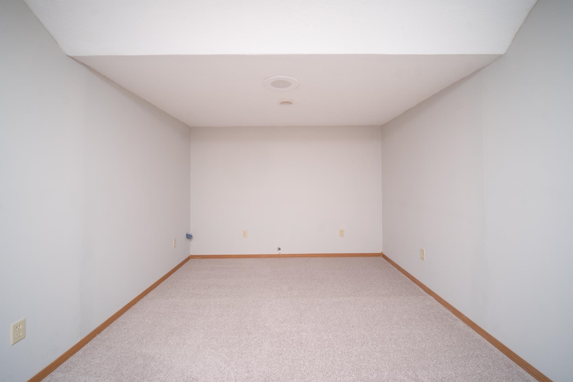 5225 Grand Cape Road Rockford, IL 61109 - Photo 23 of 25 Gallery Image 23