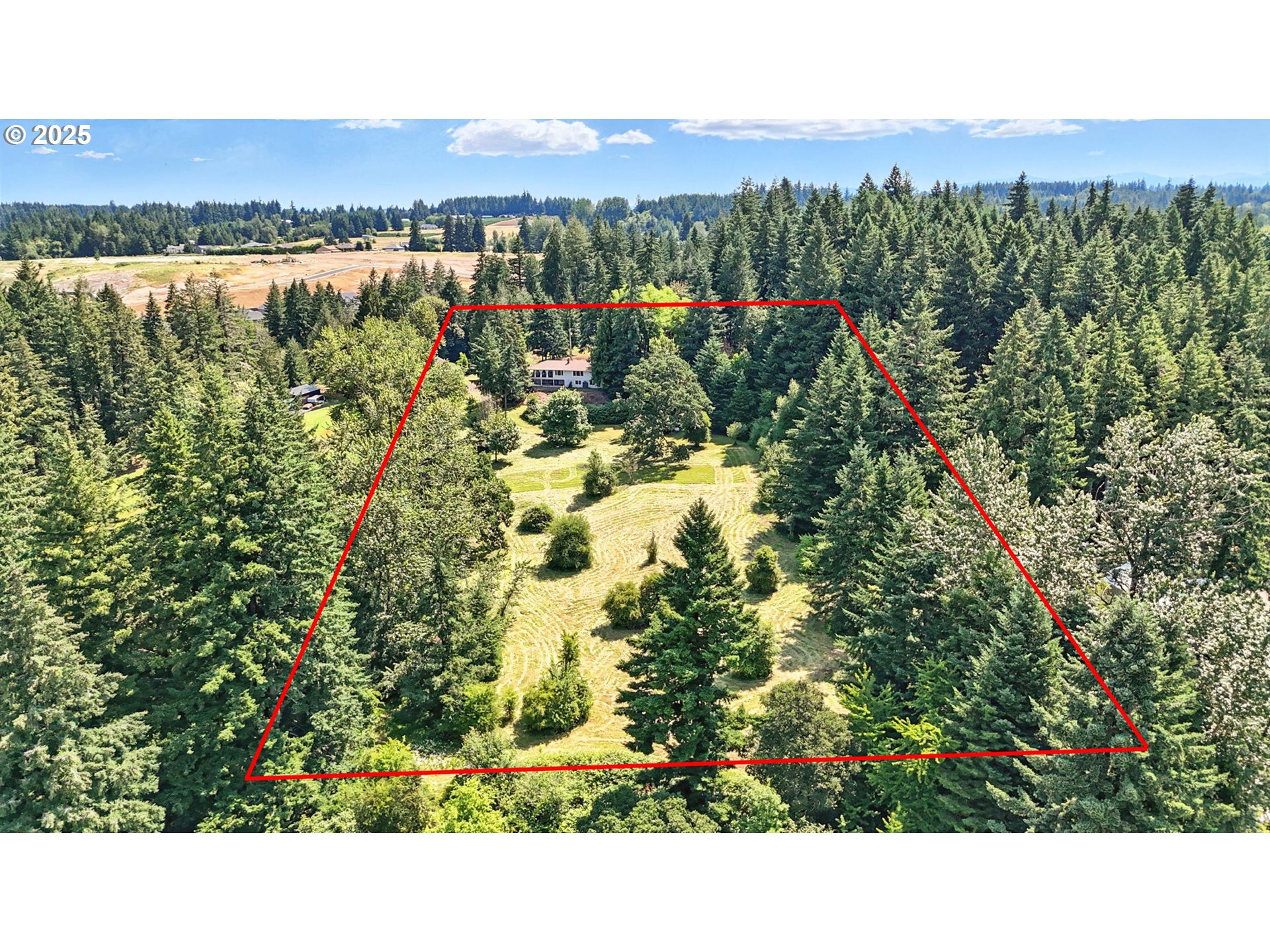 30083 Southeast Cemetery Road Estacada, OR 97023 - Photo 2 of 28 a view of city and mountain