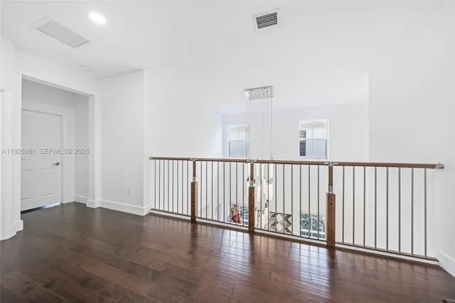 $1,245,000 | 6933 Northwest 104th Court, Doral, FL 33178