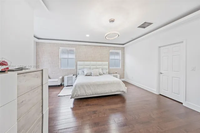 $1,245,000 | 6933 Northwest 104th Court, Doral, FL 33178