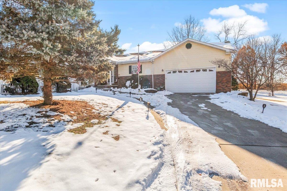 2680 Piper Lane Springfield, IL 62707 - Photo 2 of 38