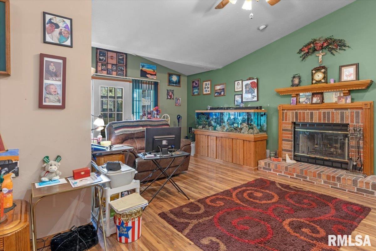 2680 Piper Lane Springfield, IL 62707 - Photo 5 of 38