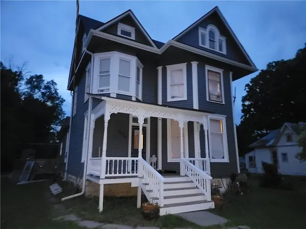 $225,000 | 406 East 4th Street, Wellsville, KS 66092