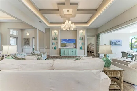 $1,890,000 | 8059 Waterbend Trail, Sarasota, FL 34240