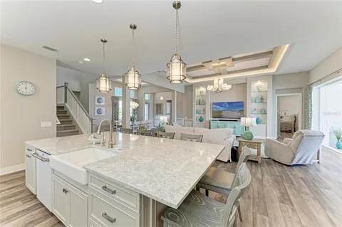 $1,890,000 | 8059 Waterbend Trail, Sarasota, FL 34240