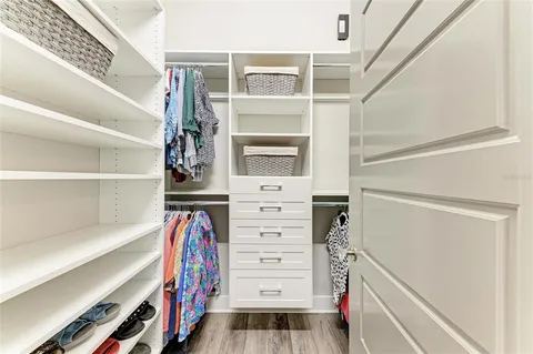 $1,890,000 | 8059 Waterbend Trail, Sarasota, FL 34240