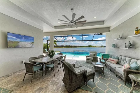 $1,890,000 | 8059 Waterbend Trail, Sarasota, FL 34240