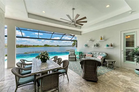 $1,890,000 | 8059 Waterbend Trail, Sarasota, FL 34240