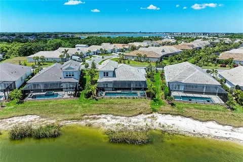 $1,890,000 | 8059 Waterbend Trail, Sarasota, FL 34240