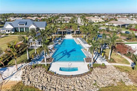 $1,890,000 | 8059 Waterbend Trail, Sarasota, FL 34240