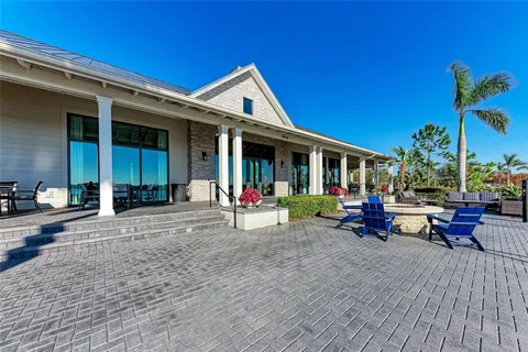 $1,890,000 | 8059 Waterbend Trail, Sarasota, FL 34240