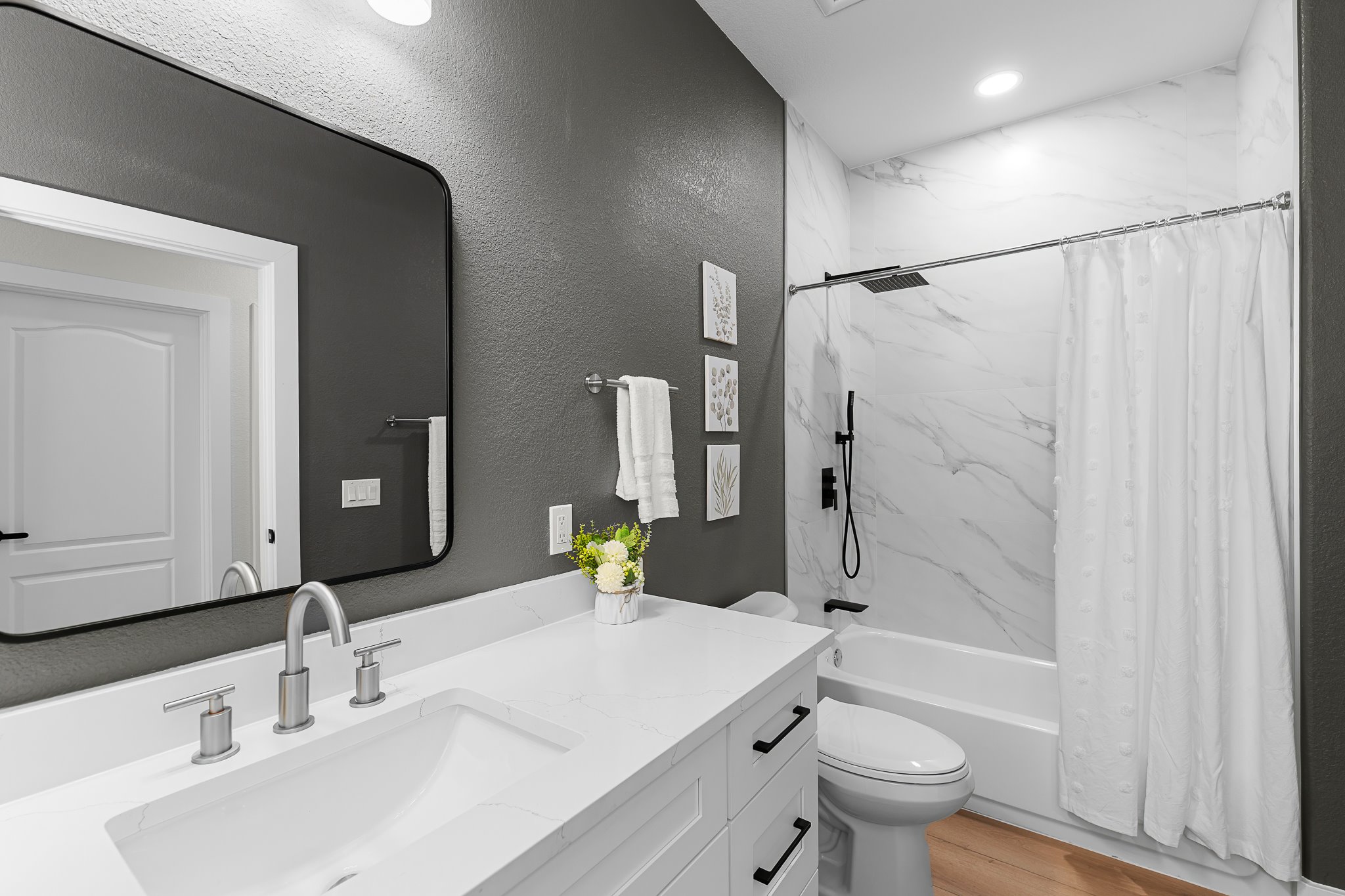 206 Armstrong Drive Georgetown, TX 78633 - Photo 32 of 39 a bathroom with a sink toilet and shower