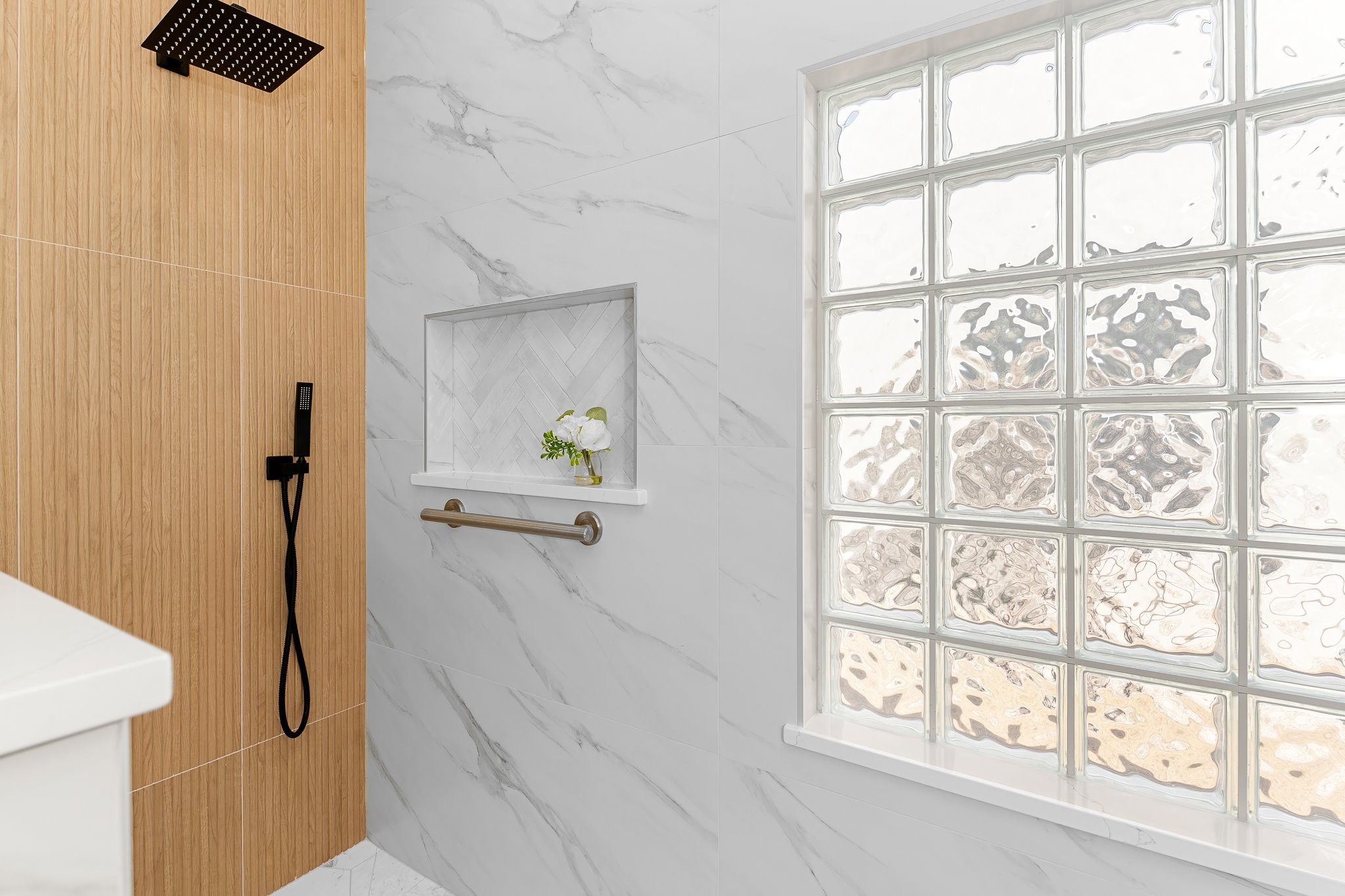 206 Armstrong Drive Georgetown, TX 78633 - Photo 4 of 39 walk in closet with window and shower