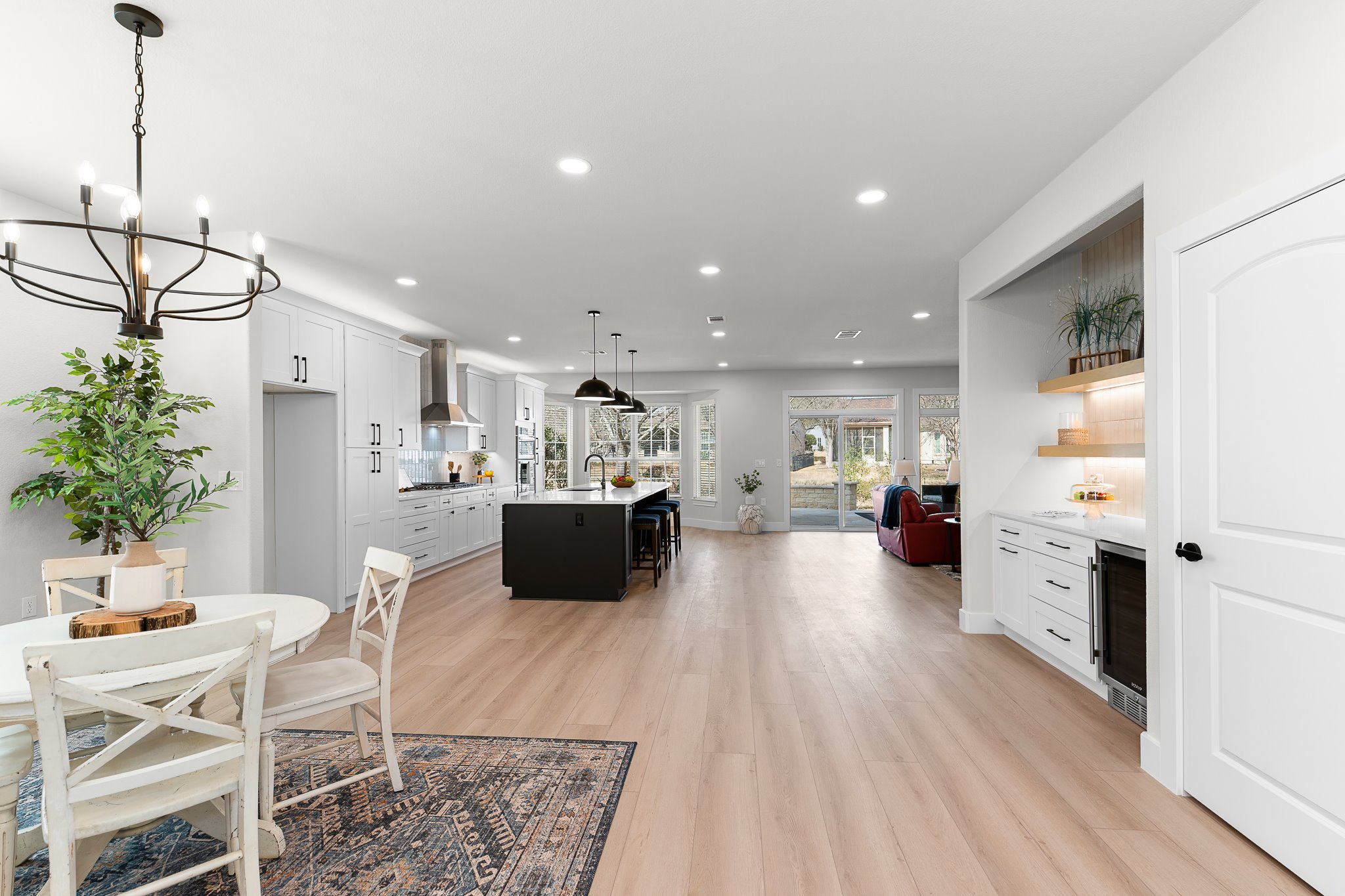 206 Armstrong Drive Georgetown, TX 78633 - Photo 39 of 39 a kitchen with furniture and a table