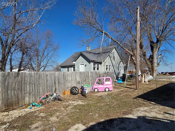 $82,000 | 2956 Hwy D, Philadelphia, MO 63463