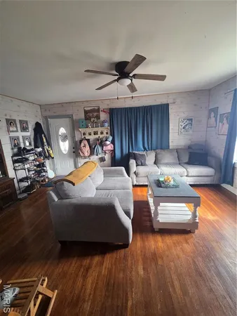 $82,000 | 2956 Hwy D, Philadelphia, MO 63463