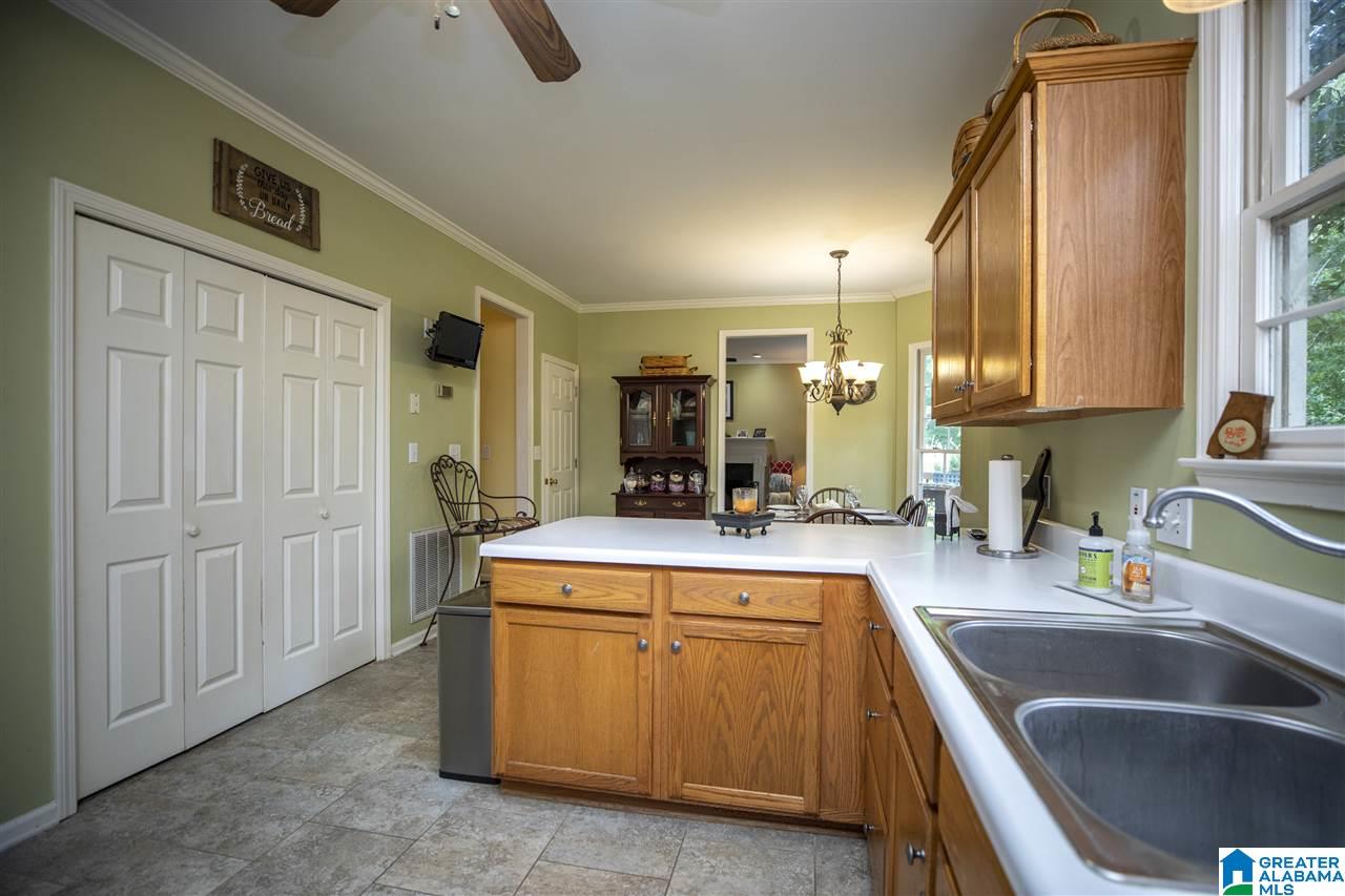 2007 Crosscrest Drive Birmingham, AL 35244 - Photo 22 of 48