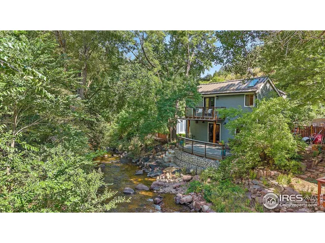 a black and white photo of a house