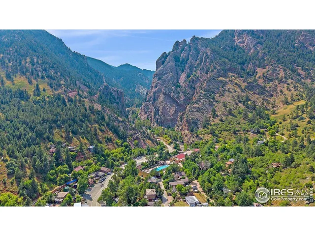 a black and white photo of a house