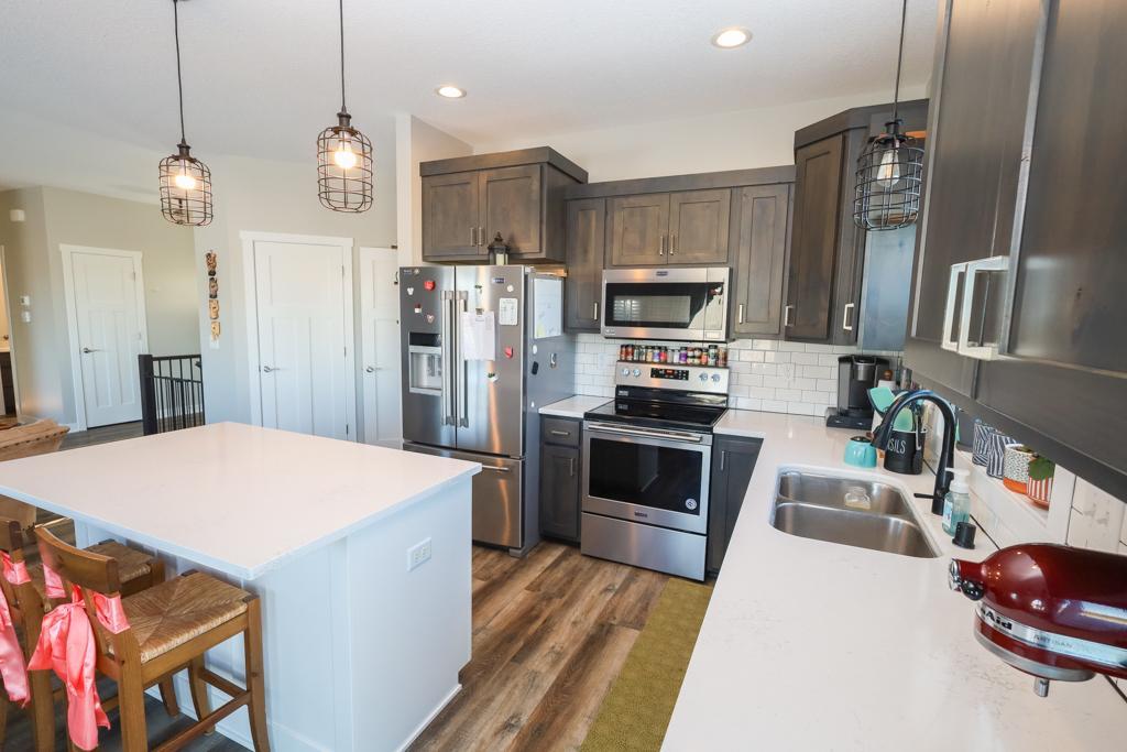 337 6th Street Dover, MN 55929 - Photo 8 of 29