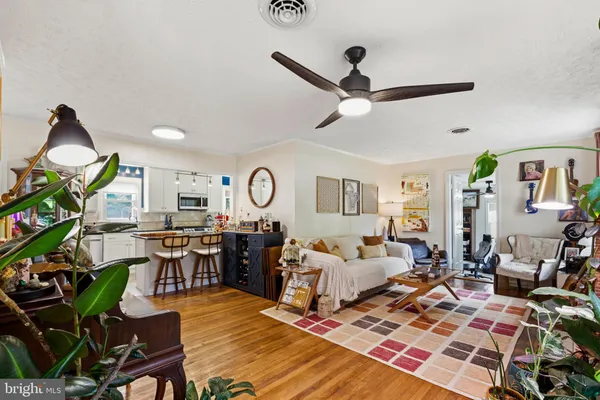 $395,000 | 43091 Joy Lane, Hollywood, MD 20636