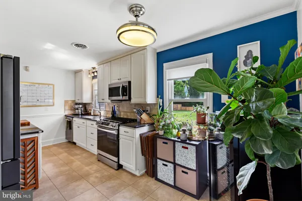 $395,000 | 43091 Joy Lane, Hollywood, MD 20636