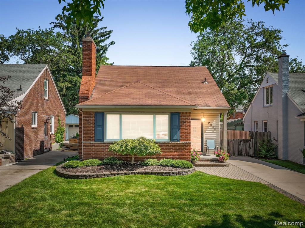 2064 Oxford Road Grosse Pointe Woods, MI 48236 - Photo 28 of 28